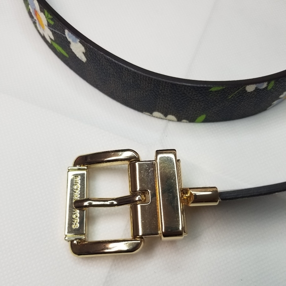 Michael Kors Women’s Twist Reversible Belt MK Logo Flower/Brown, Size Medium - Picture 6 of 10